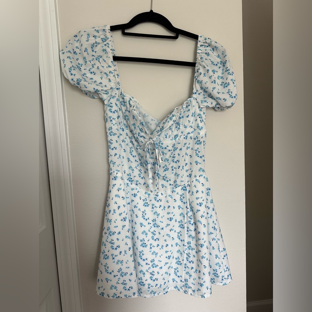 Petite Baby Blue Ditsy Floral Short Sleeve Mini Dress